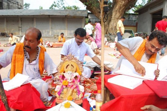 Governor, Chief Minister greets people on the eve of Bengali New Year and Biju festival